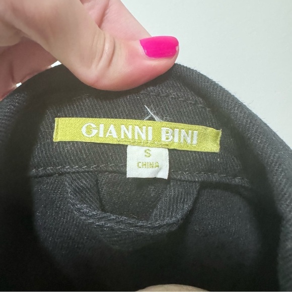 Gianni Bini Embroidered Black Jean Jacket Florals Small - Picture 6 of 6